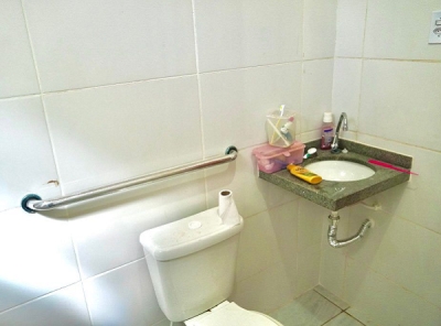 Prefeitura de Araxá reforma banheiros pelo Belo Banho